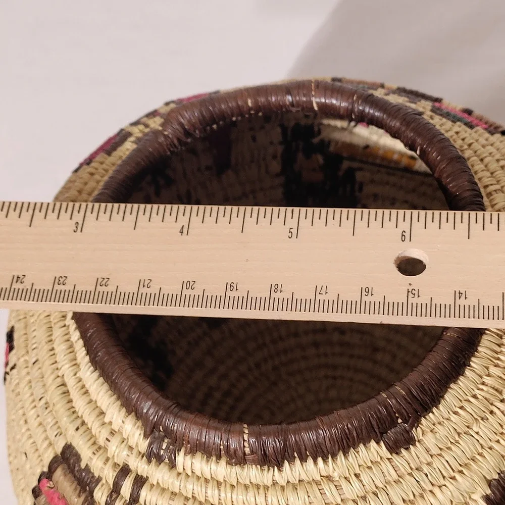 Hopi Style‎ Coiled Woven Basket Globular Olla Pink Brown Geometric 5.5